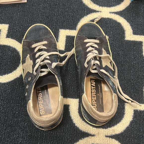 Golden goose superstars dark denim distressed sneakers size 8 - Picture 3 of 8